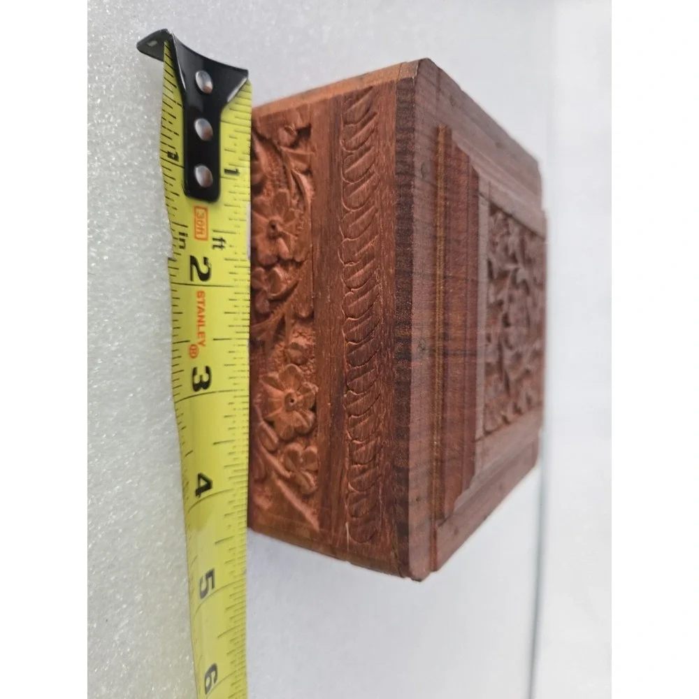 Hand‎ Carved Wooden Jewelry Trinket Box Vintage 4.5